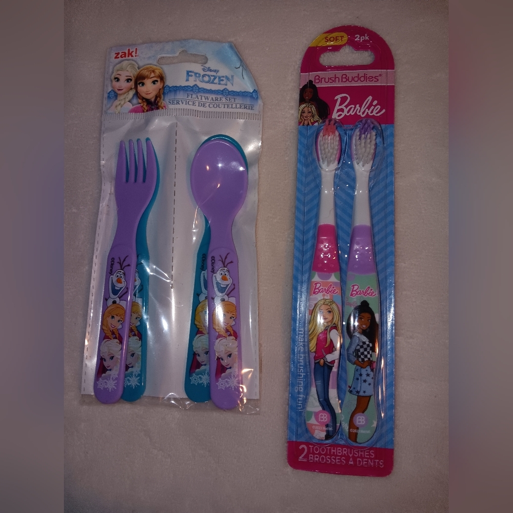 NWOT Toddlers Spoon and Fork Set and Toothbrush